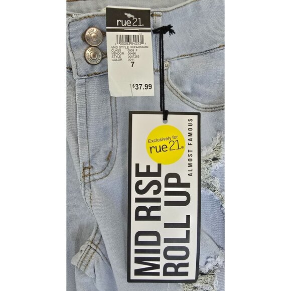 Almost Famous Mid Rise Distressed Light Wash Roll Up Skinny Jeans Size 7 Womens - Picture 5 of 6
